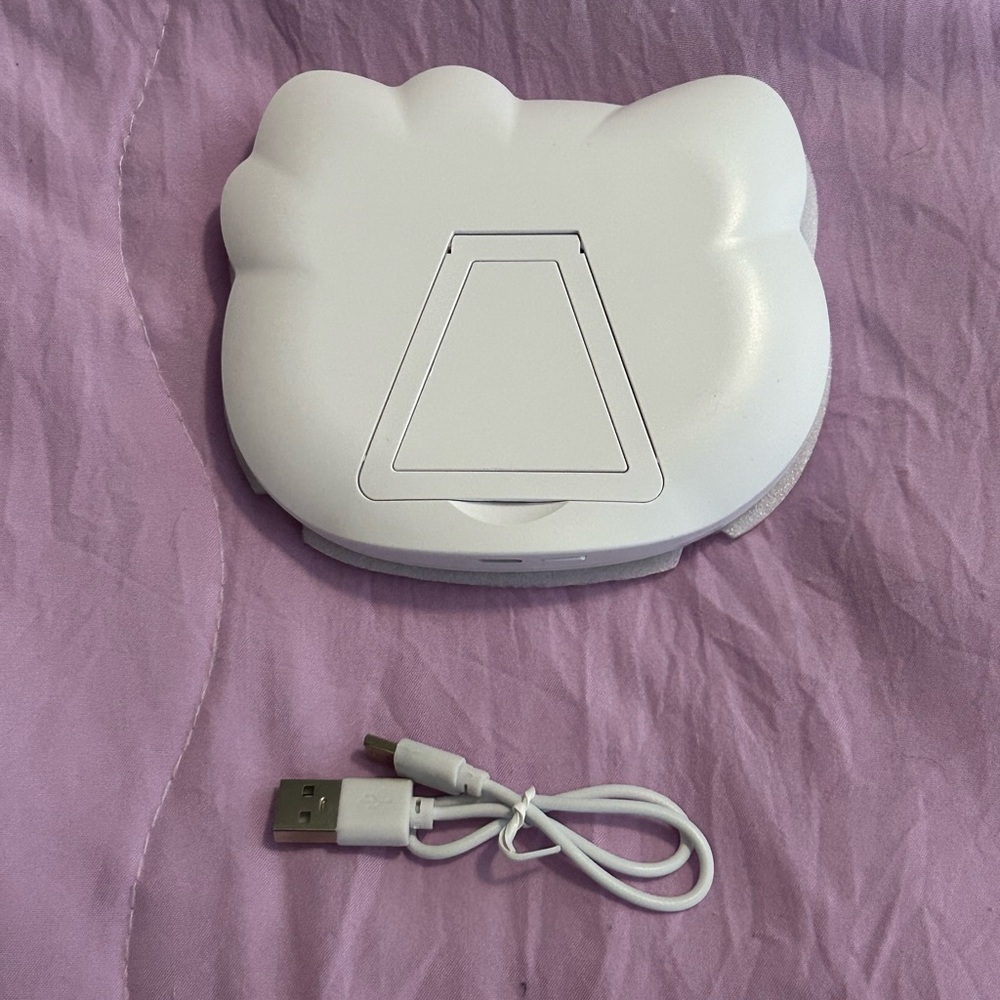 Hello Kitty LED Mirror - Picture 4 of 4